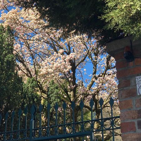 Casa Di Aristide Appartement Erba Buitenkant foto