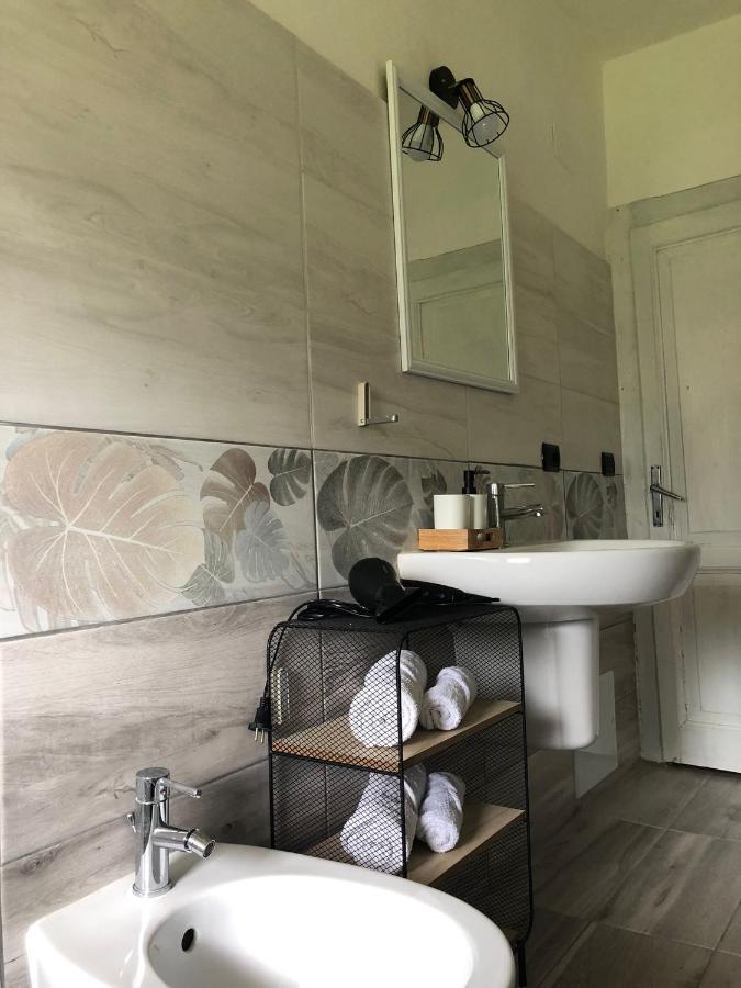 Casa Di Aristide Appartement Erba Buitenkant foto