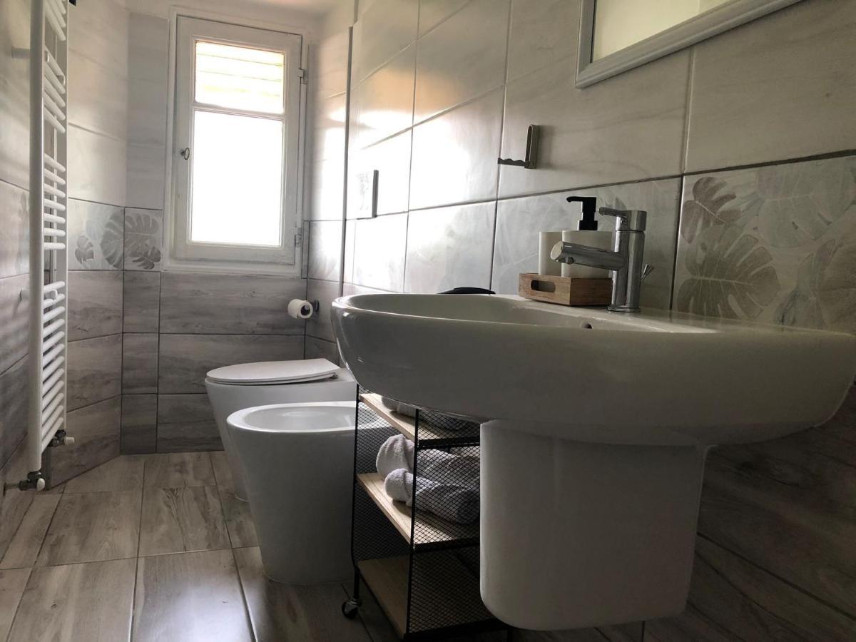 Casa Di Aristide Appartement Erba Buitenkant foto