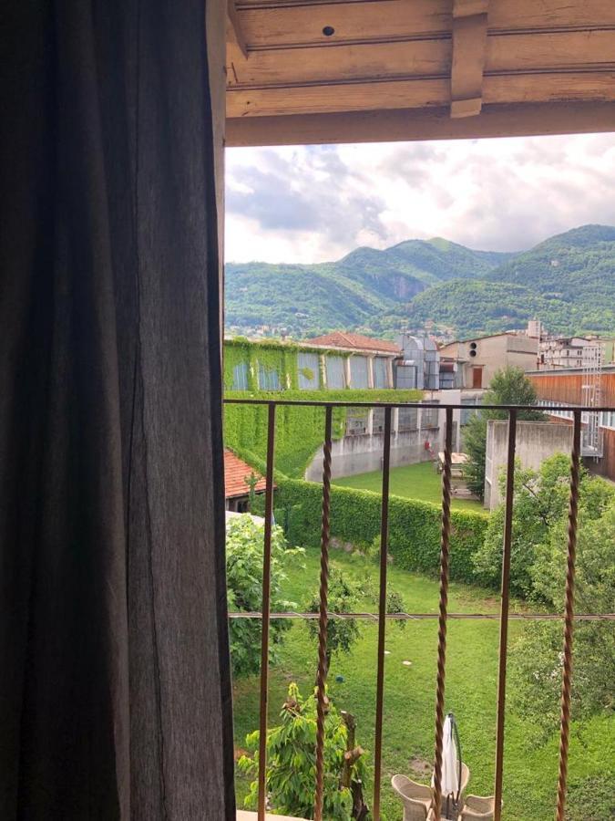 Casa Di Aristide Appartement Erba Buitenkant foto